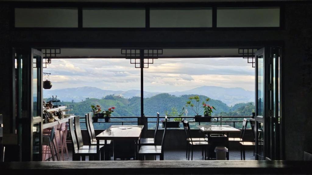 Baan Hom Muen Li Hotell Mae Salong Exteriör bild
